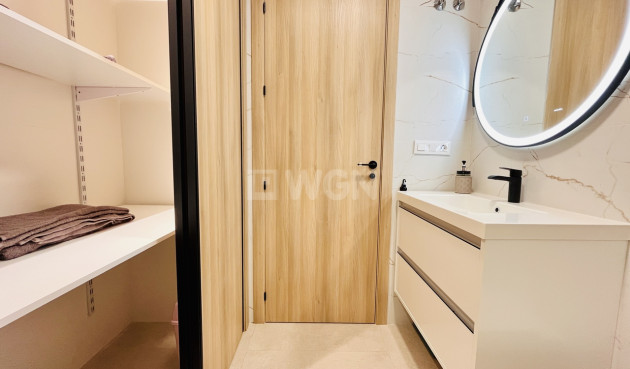 Resale - Apartment / flat - El Raso - Costa Blanca