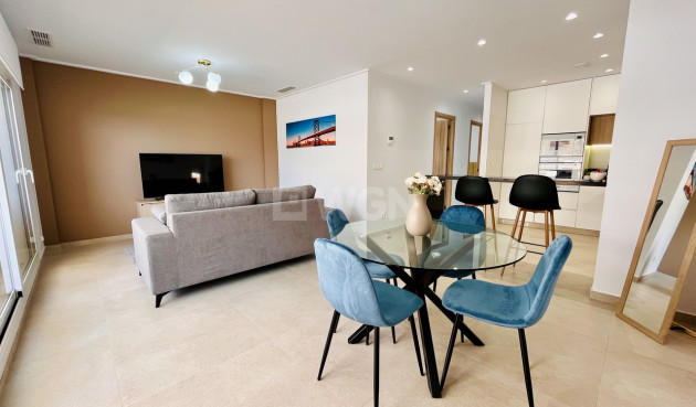 Resale - Apartment / flat - El Raso - Costa Blanca