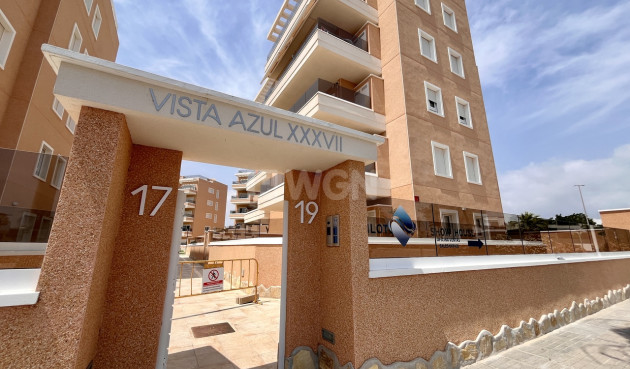 Resale - Apartment / flat - El Raso - Costa Blanca