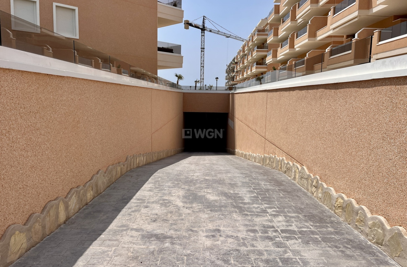 Resale - Apartment / flat - El Raso - Costa Blanca