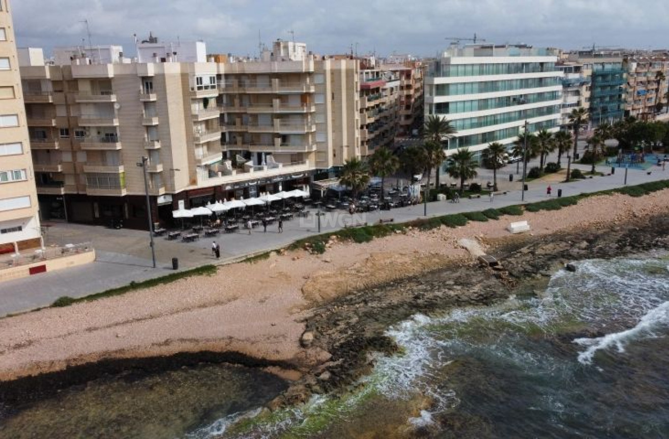 Odsprzedaż - Mieszkanie w bloku - Torrevieja - Costa Blanca