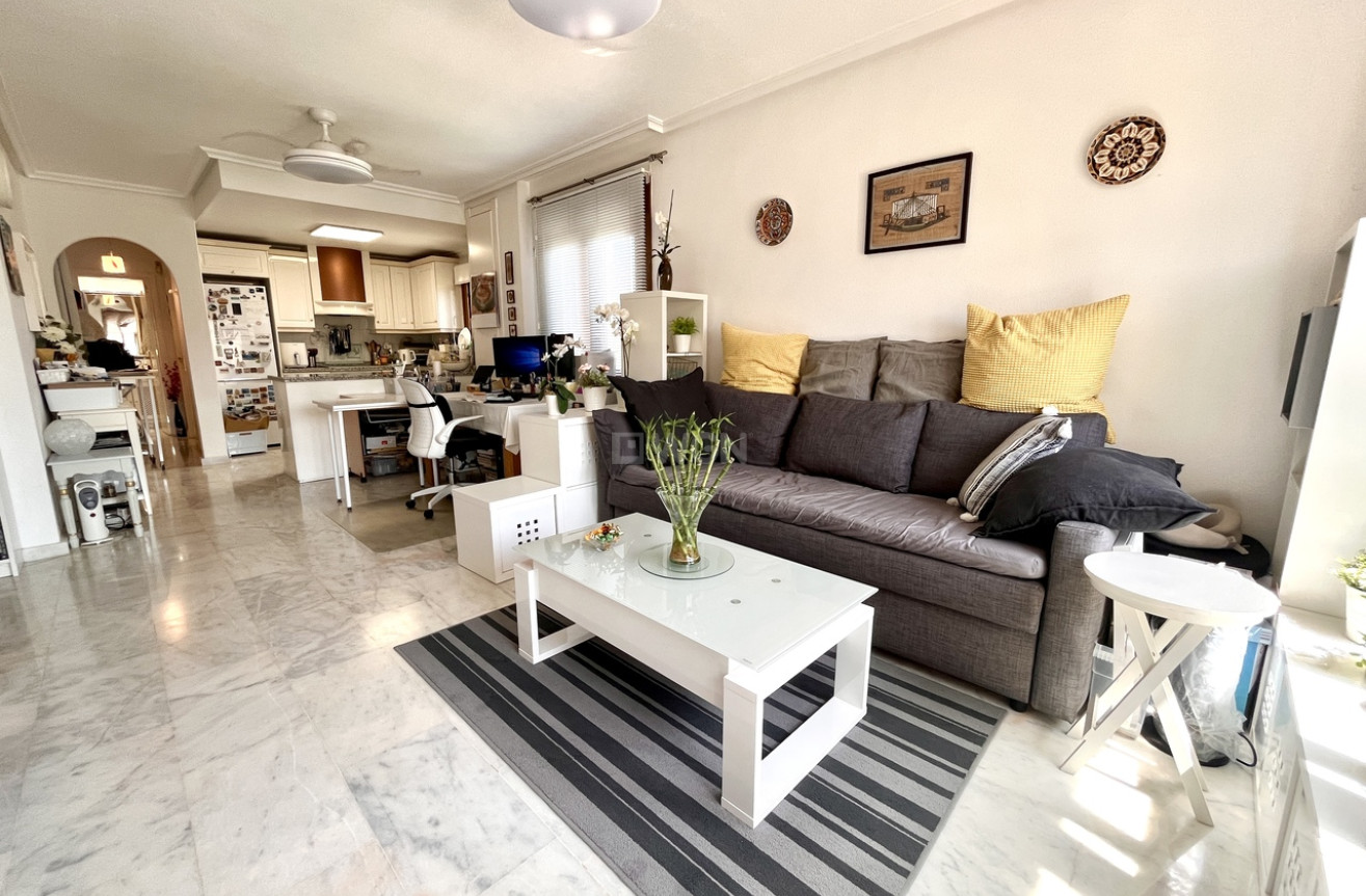 Odsprzedaż - Mieszkanie w bloku - Villamartin - Costa Blanca