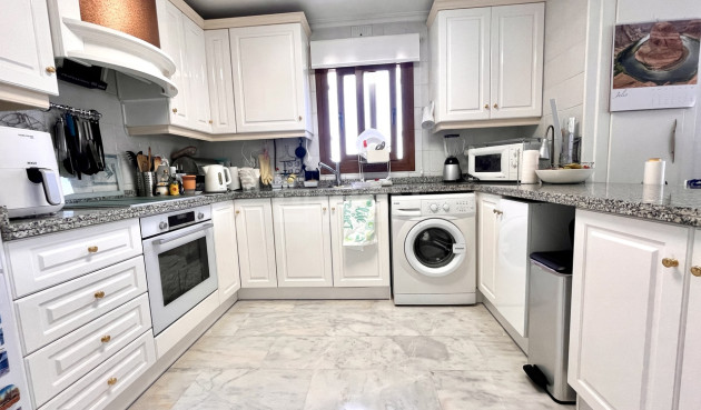 Odsprzedaż - Mieszkanie w bloku - Villamartin - Costa Blanca