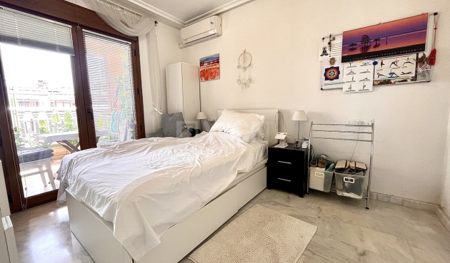 Odsprzedaż - Mieszkanie w bloku - Villamartin - Costa Blanca