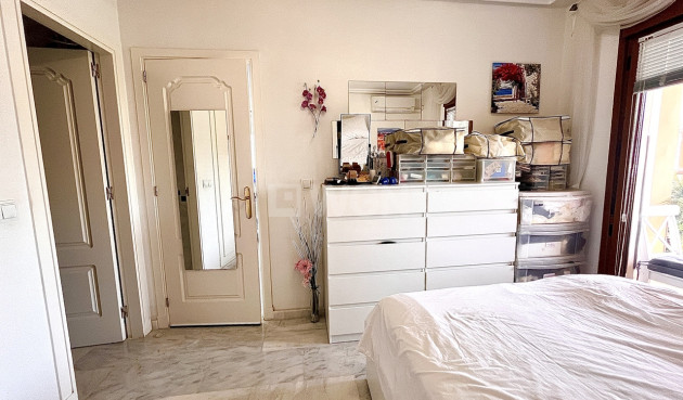 Odsprzedaż - Mieszkanie w bloku - Villamartin - Costa Blanca