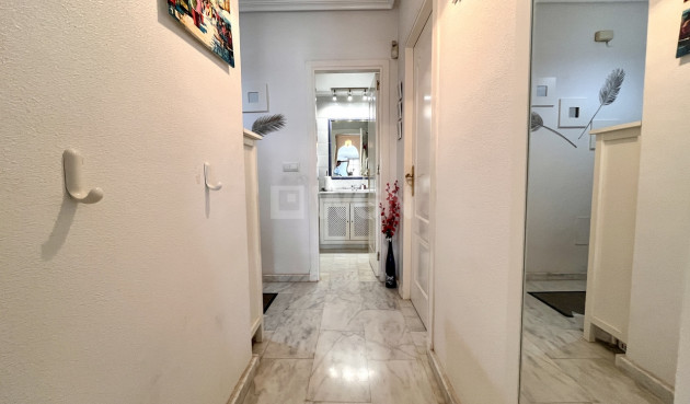 Odsprzedaż - Mieszkanie w bloku - Villamartin - Costa Blanca