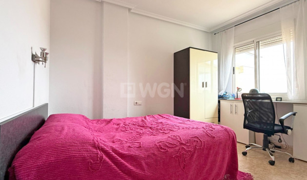 Odsprzedaż - Mieszkanie w bloku - Torrevieja - Costa Blanca