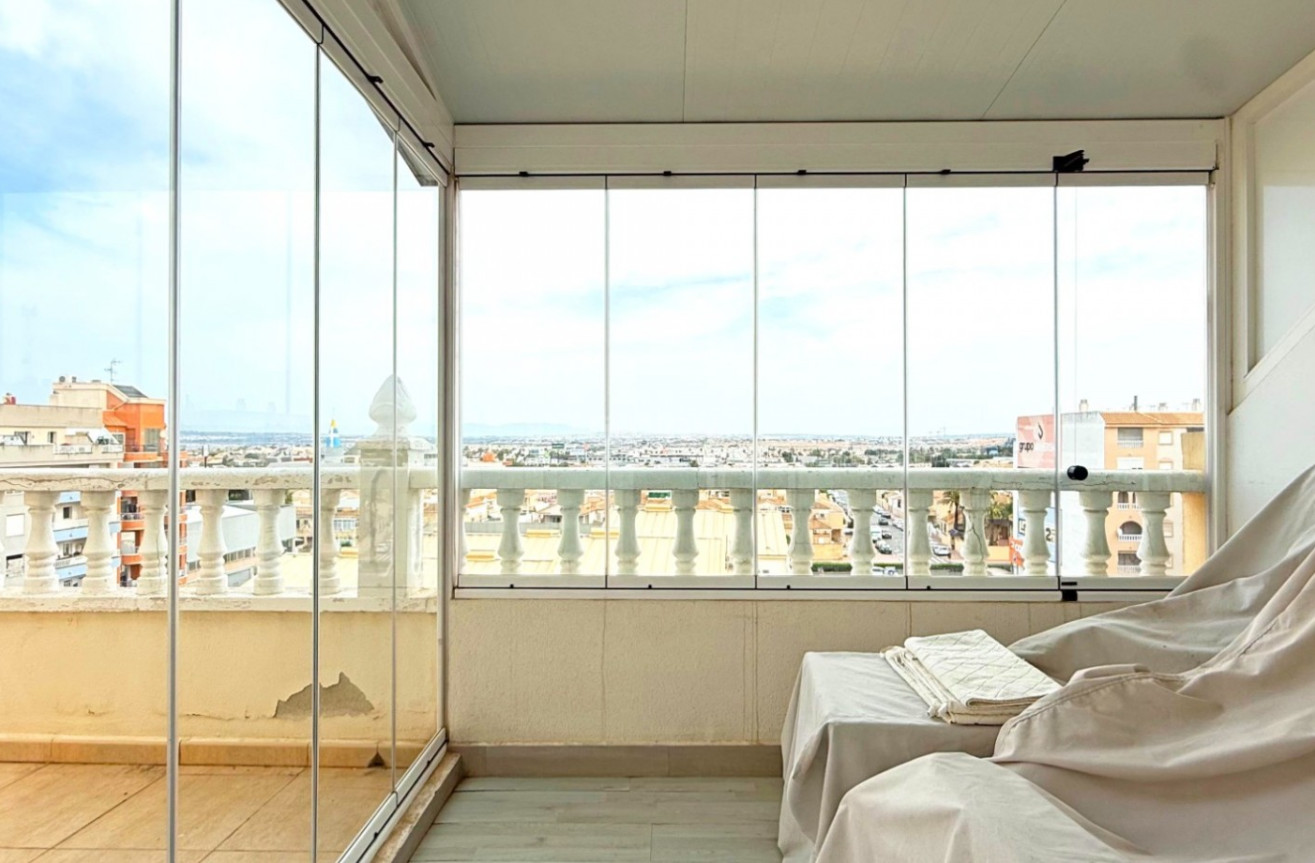 Odsprzedaż - Mieszkanie w bloku - Torrevieja - Costa Blanca