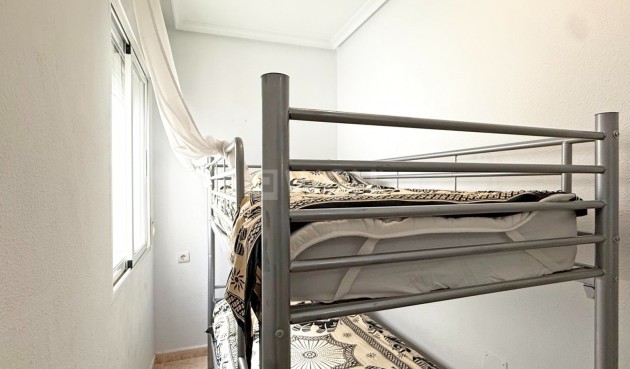 Odsprzedaż - Mieszkanie w bloku - Torrevieja - Costa Blanca