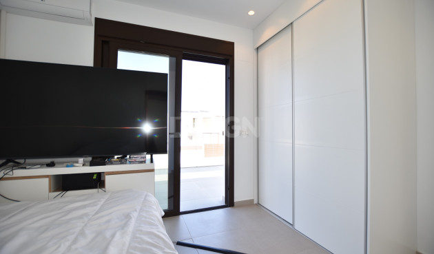 Odsprzedaż - Villa - Benijofar - Costa Blanca