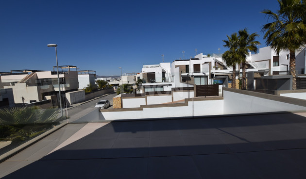 Odsprzedaż - Villa - Benijofar - Costa Blanca