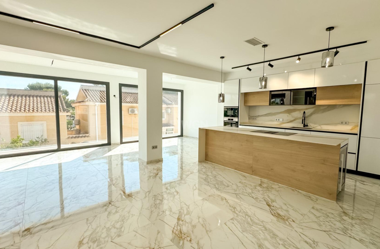 Odsprzedaż - Villa - Torrevieja - Los Balcones - Los Altos del Edén