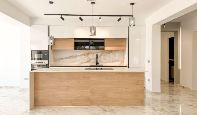 Odsprzedaż - Villa - Torrevieja - Los Balcones - Los Altos del Edén