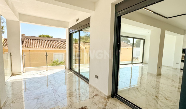 Odsprzedaż - Villa - Torrevieja - Los Balcones - Los Altos del Edén
