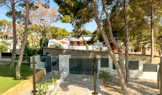 Odsprzedaż - Villa - Torrevieja - Los Balcones - Los Altos del Edén