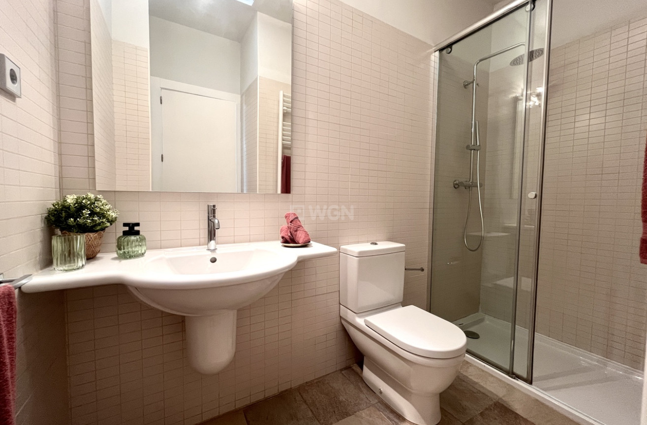 Wiederverkauf - Stadthaus - Sucina - Inland