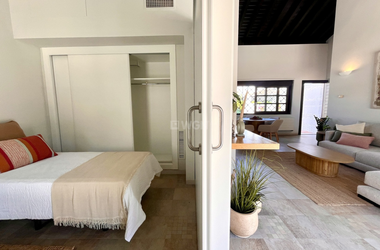 Wiederverkauf - Stadthaus - Sucina - Inland