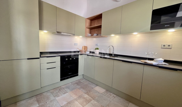 Wiederverkauf - Stadthaus - Sucina - Inland