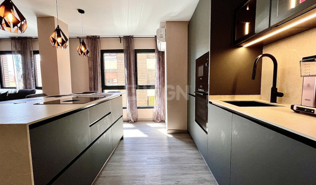 Odsprzedaż - Mieszkanie w bloku - Almoradí - Inland