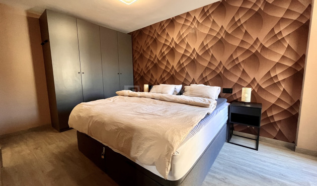 Odsprzedaż - Mieszkanie w bloku - Almoradí - Inland