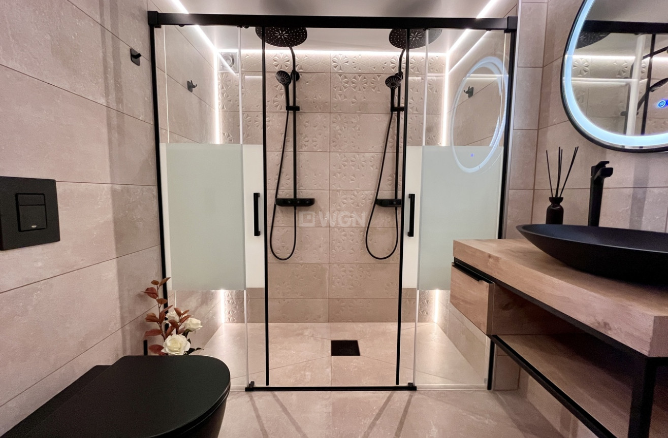 Odsprzedaż - Mieszkanie w bloku - Almoradí - Inland