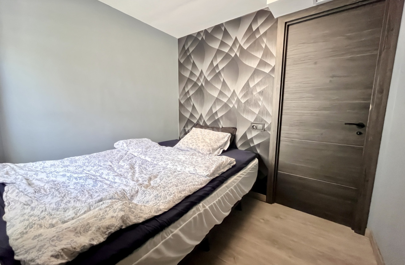 Odsprzedaż - Mieszkanie w bloku - Almoradí - Inland