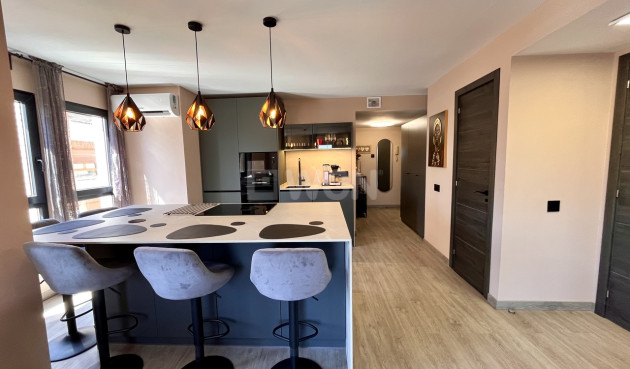 Odsprzedaż - Mieszkanie w bloku - Almoradí - Inland