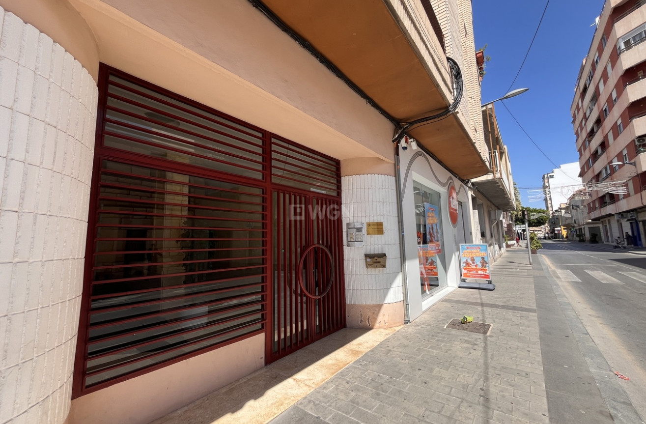 Odsprzedaż - Mieszkanie w bloku - Almoradí - Inland