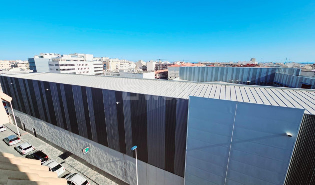 Reventa - Ático - Torrevieja - Estacion De Autobuses