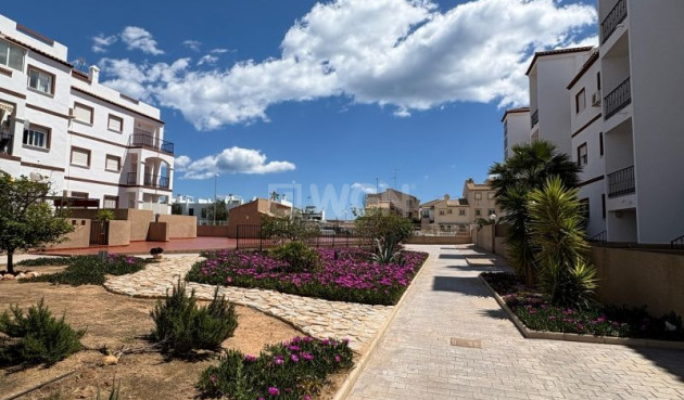 Resale - Apartment / flat - Orihuela Costa - Costa Blanca