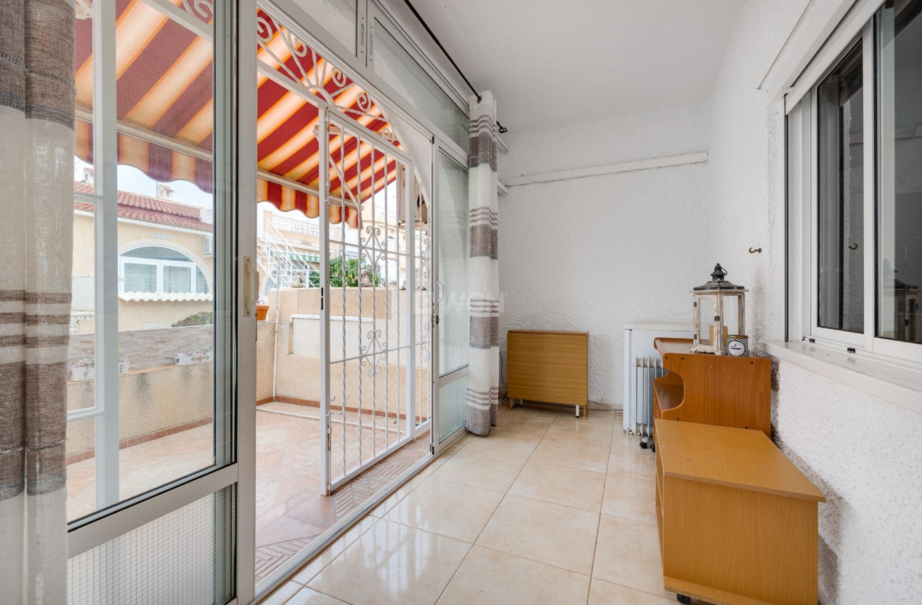 Odsprzedaż - Kamienica - Torrevieja - La Siesta - El Salado - Torreta