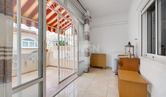 Odsprzedaż - Kamienica - Torrevieja - La Siesta - El Salado - Torreta