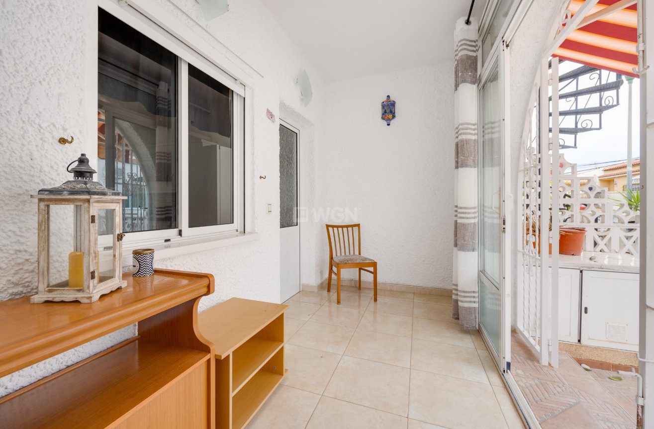 Odsprzedaż - Kamienica - Torrevieja - La Siesta - El Salado - Torreta