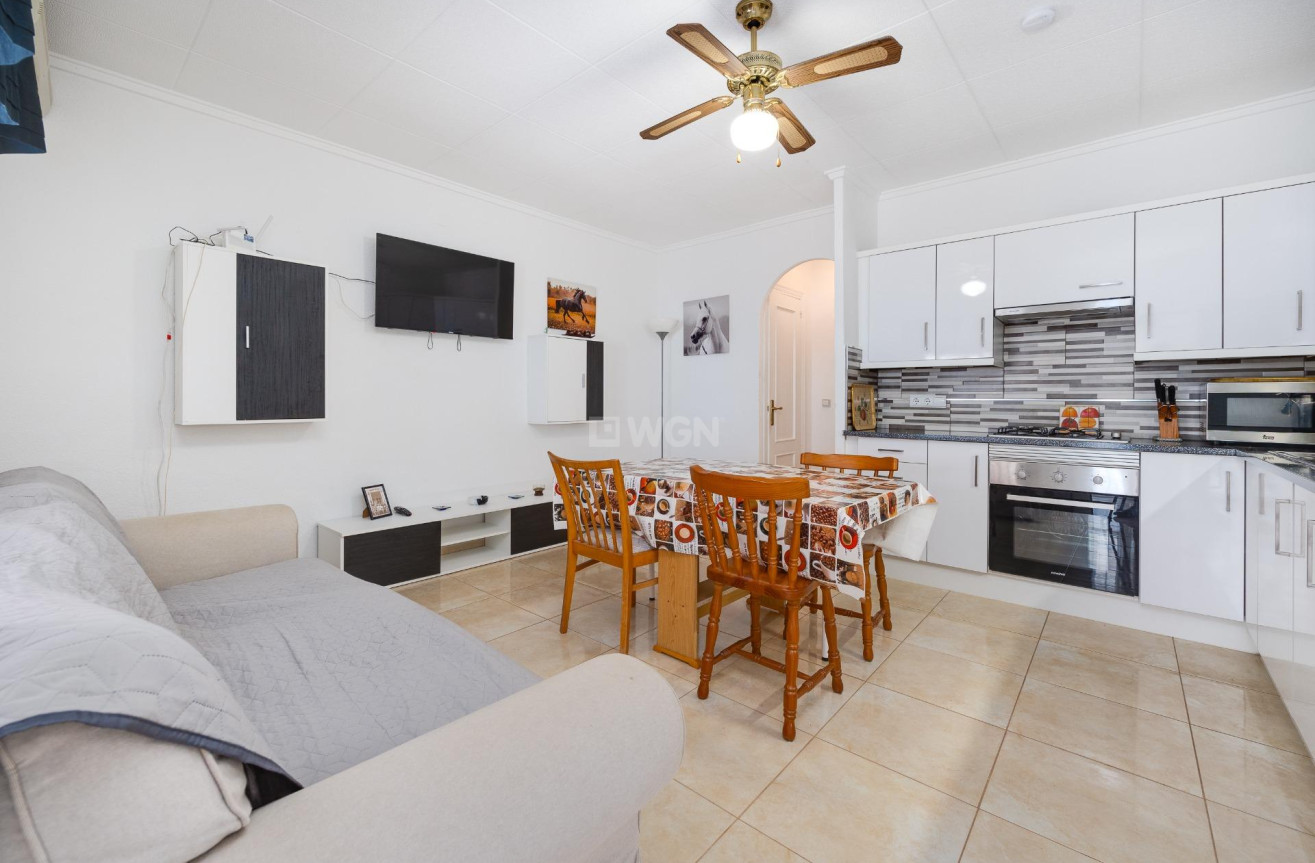 Odsprzedaż - Kamienica - Torrevieja - La Siesta - El Salado - Torreta