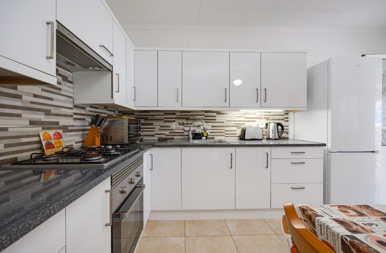 Odsprzedaż - Kamienica - Torrevieja - La Siesta - El Salado - Torreta