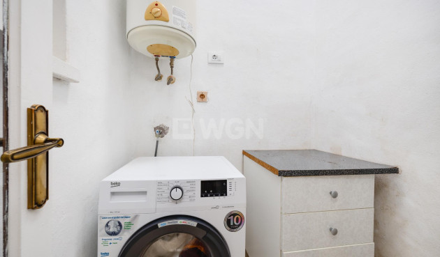 Odsprzedaż - Kamienica - Torrevieja - La Siesta - El Salado - Torreta