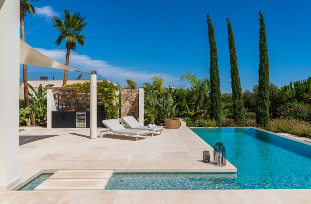 Reventa - Villa - San Miguel de Salinas - Inland