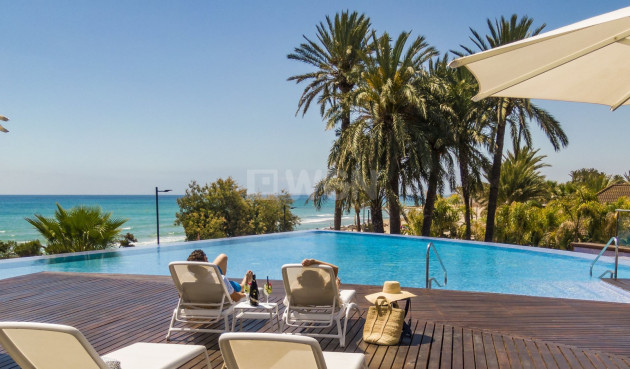 Reventa - Villa - San Miguel de Salinas - Inland