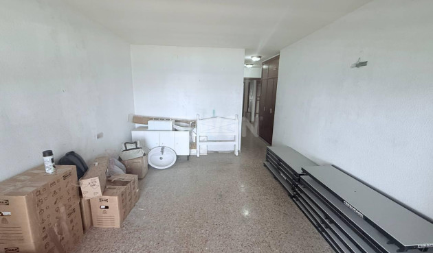 Odsprzedaż - Mieszkanie w bloku - Torrevieja - Puerto