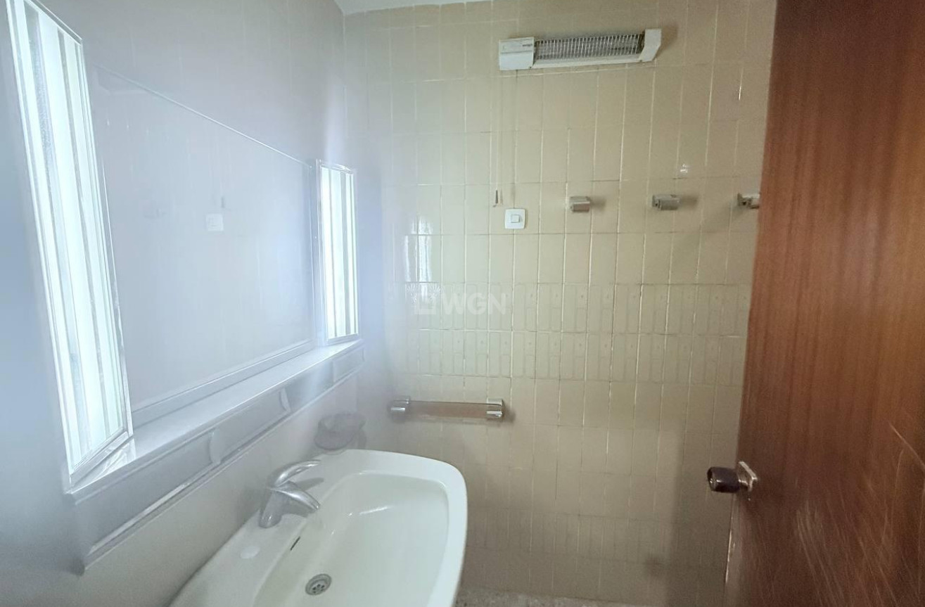 Odsprzedaż - Mieszkanie w bloku - Torrevieja - Puerto