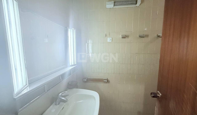 Odsprzedaż - Mieszkanie w bloku - Torrevieja - Puerto