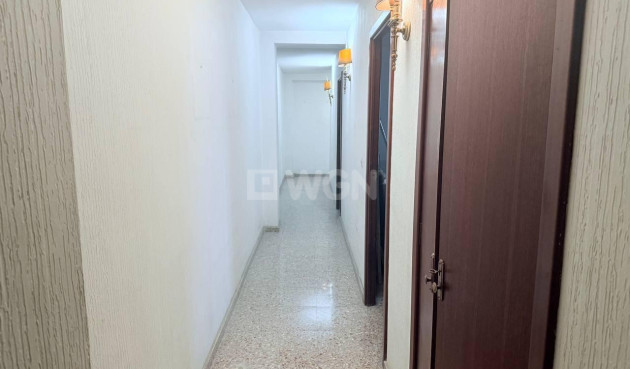 Odsprzedaż - Mieszkanie w bloku - Torrevieja - Puerto