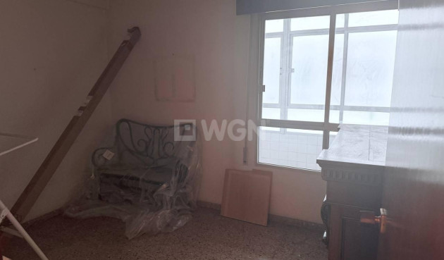 Odsprzedaż - Mieszkanie w bloku - Torrevieja - Puerto