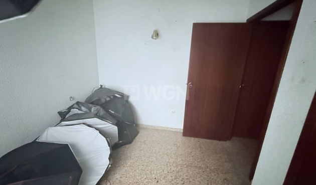 Odsprzedaż - Mieszkanie w bloku - Torrevieja - Puerto