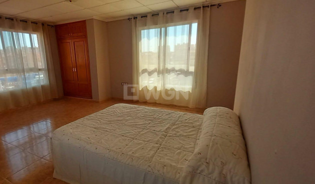 Odsprzedaż - Kamienica - Torrevieja - Nueva Torrevieja