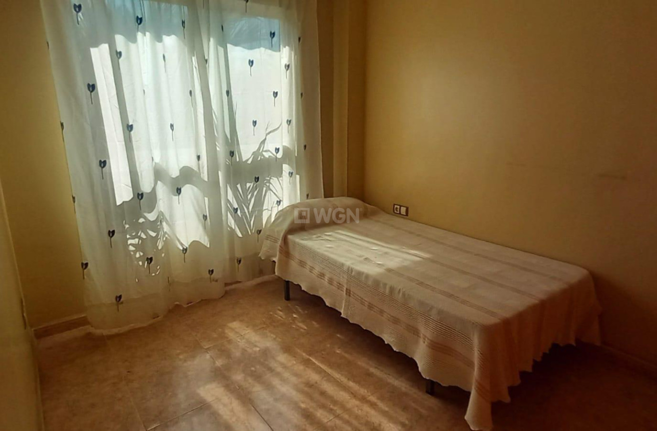 Odsprzedaż - Kamienica - Torrevieja - Nueva Torrevieja