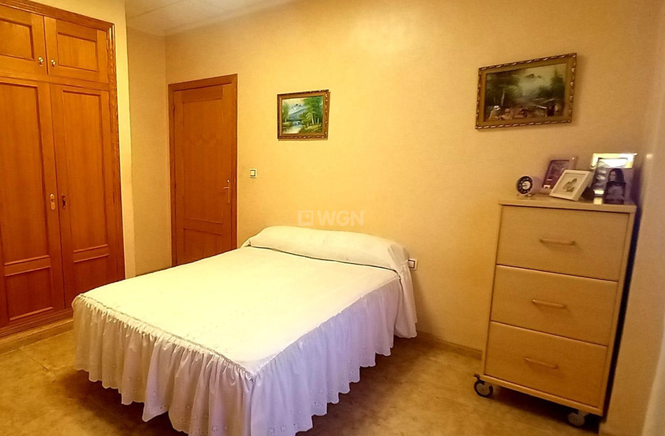 Odsprzedaż - Kamienica - Torrevieja - Nueva Torrevieja