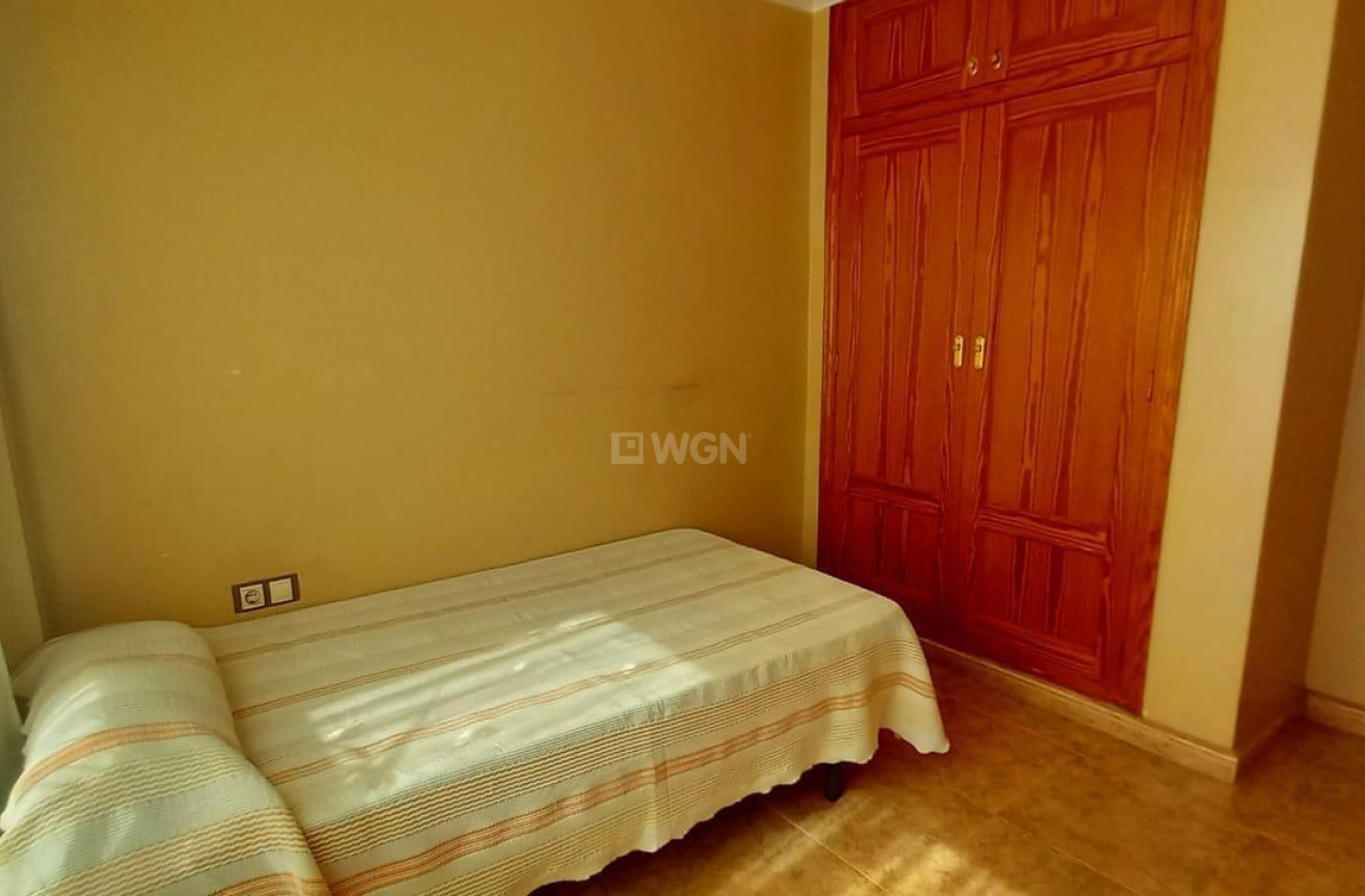 Odsprzedaż - Kamienica - Torrevieja - Nueva Torrevieja