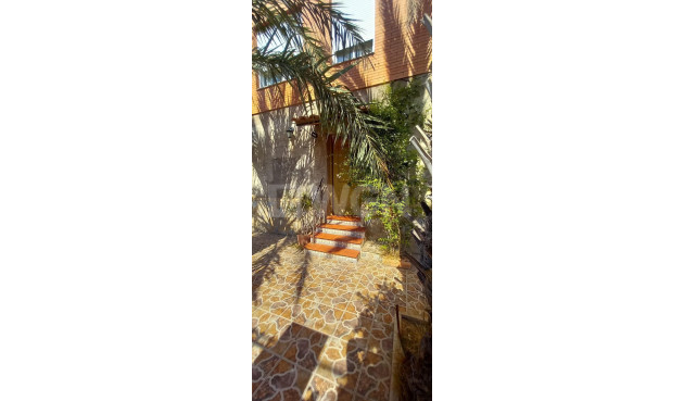 Odsprzedaż - Kamienica - Torrevieja - Nueva Torrevieja
