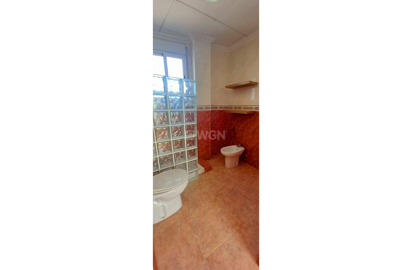 Odsprzedaż - Kamienica - Torrevieja - Nueva Torrevieja